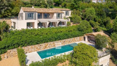Villa néo-provençale avec vue panoramique - Gassin