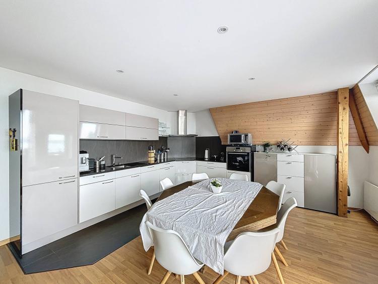 Duplex avec vue panoramique sur le lac et les Alpes