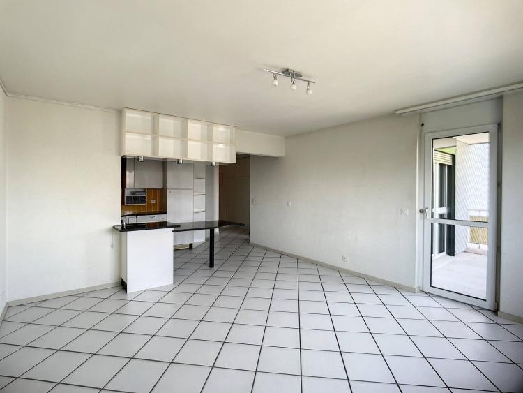 Appartement de 2,5 pièces en ville de Neuchâtel