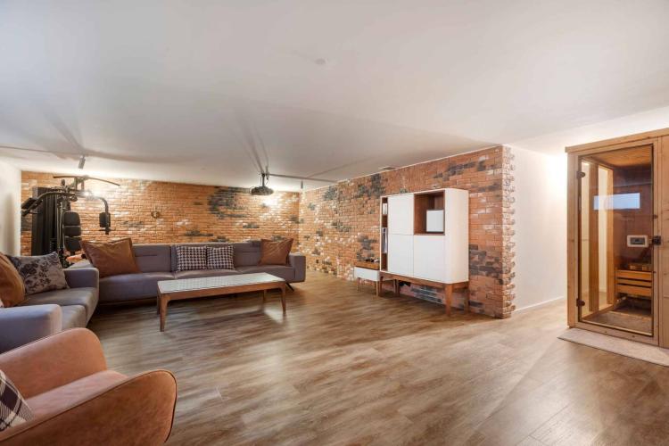 Superbe propriété de 10.5 pièces avec piscine et vue panoramique