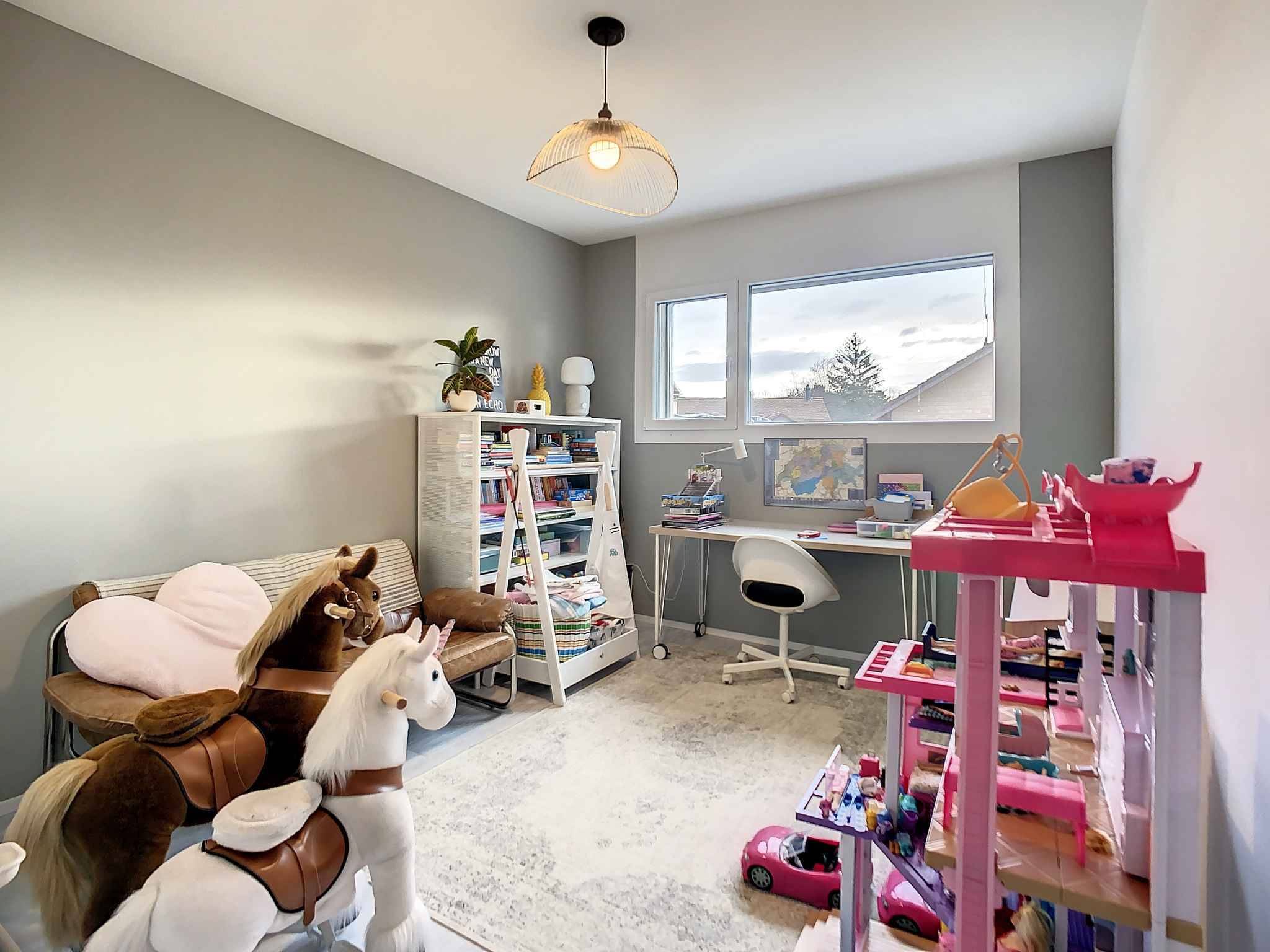 Villa contemporaine de 6.5 pièces dans les hauteurs de Neuchâtel