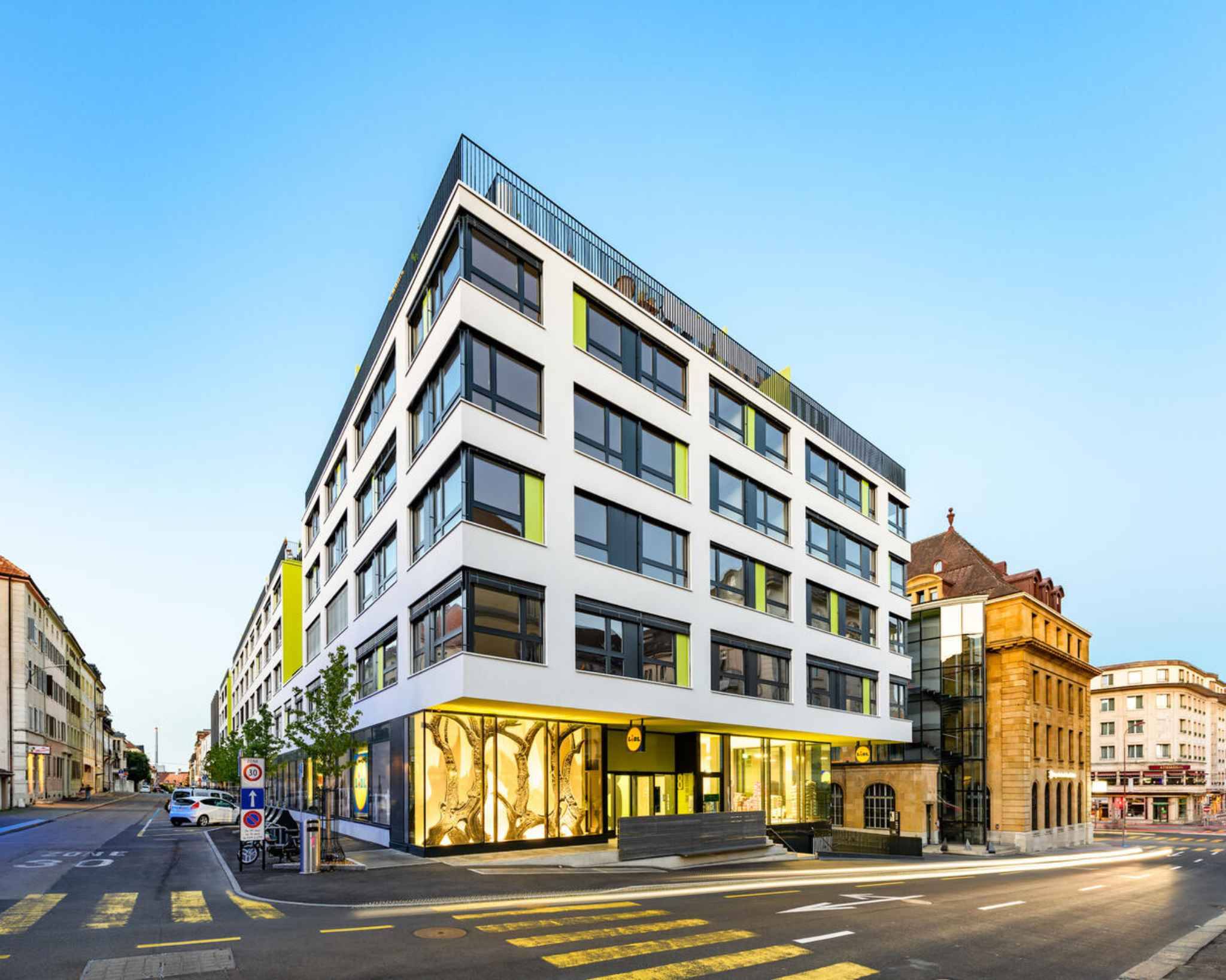 Arcade, showroom, locaux NEUFS de 340 m2 à louer à la Chaux-de-Fonds
