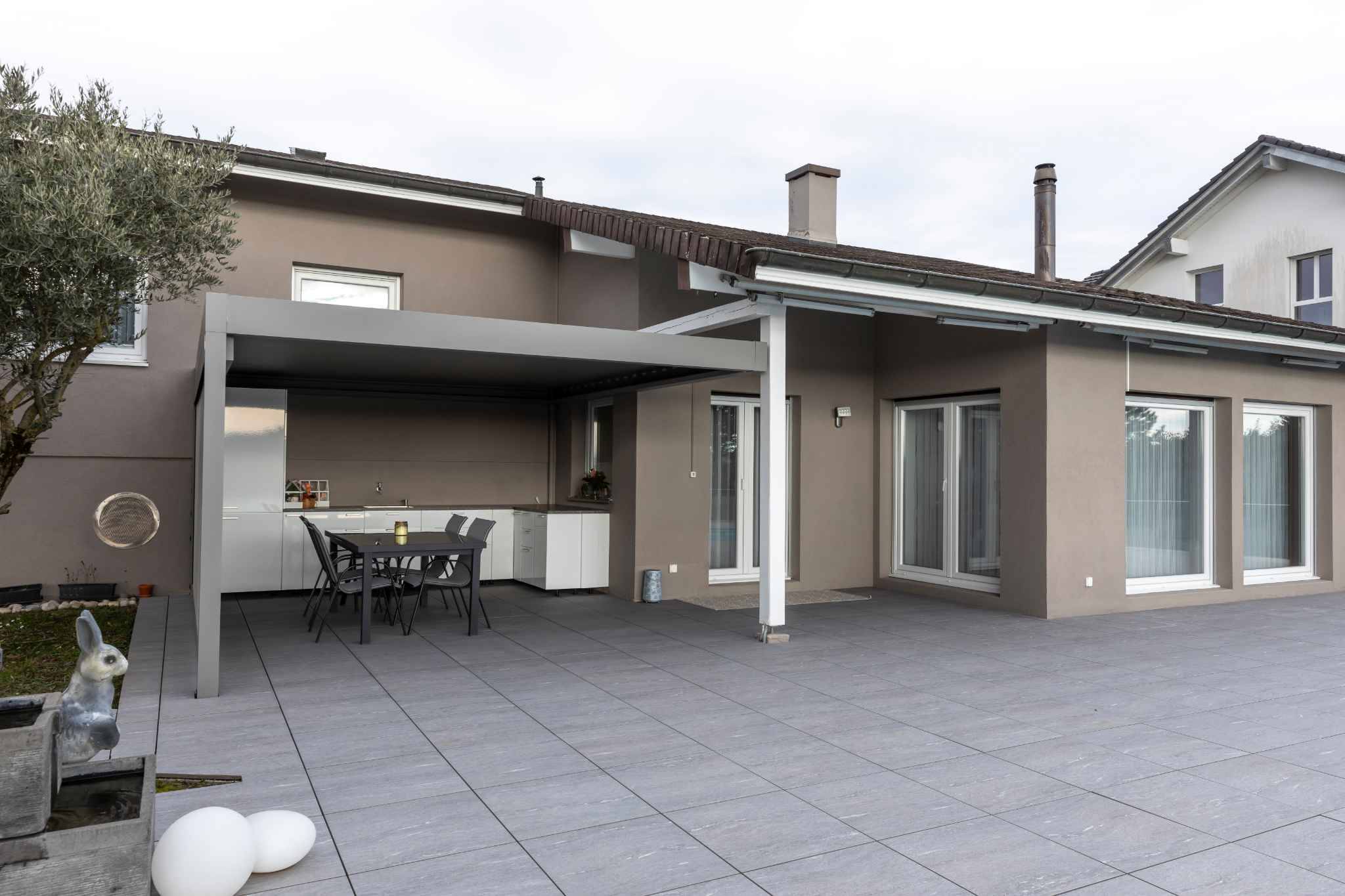 Superbe propriété de 10.5 pièces avec piscine et vue panoramique