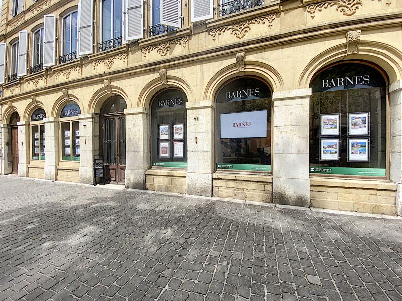 BARNES | Neuchâtel
