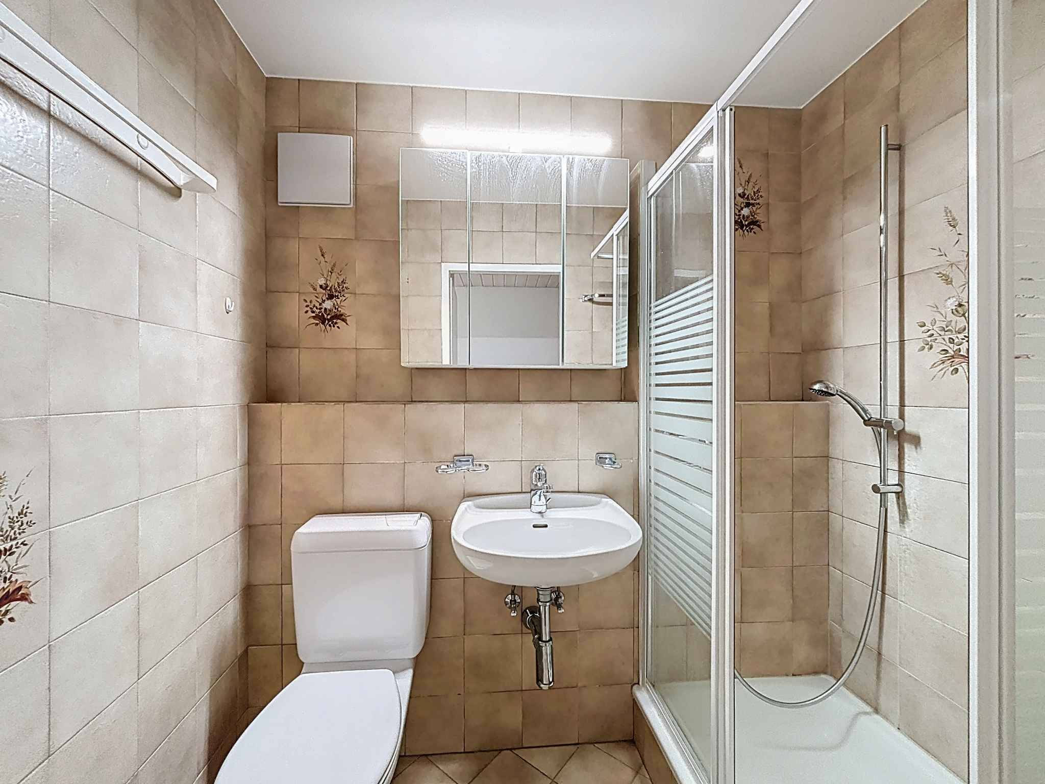 Appartement 4.5 pièces lumineux avec balcon et place de parc
