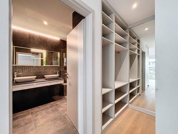 Duplex au style industriel en ville de Neuchâtel
