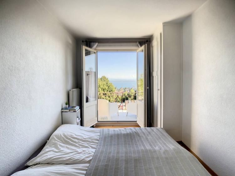 Superbe maison mitoyenne à Peseux avec vue sur le lac
