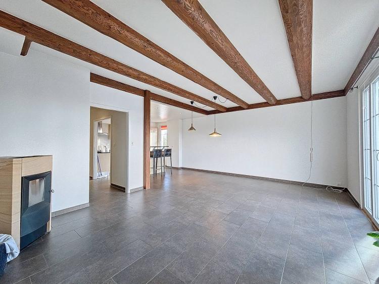 Appartement de 5.5 pièces avec deux terrasses et vue sur le lac de Neuchâtel