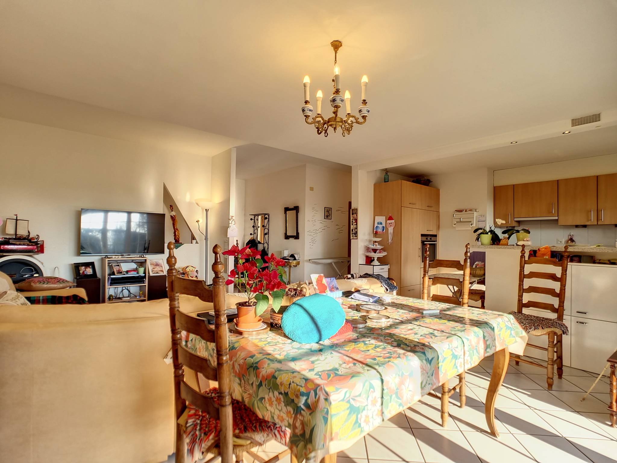 Appartement de 3.5 pièces de plain-pied avec terrasse et jardin