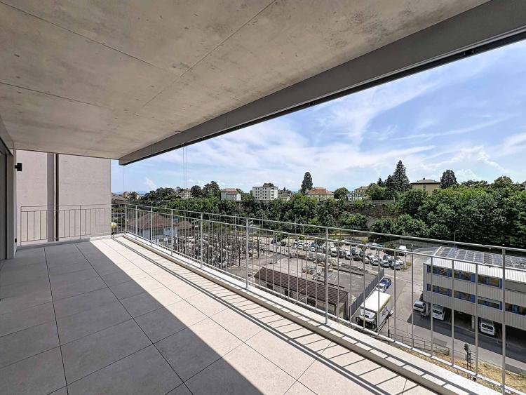 Élégance contemporaine et art de vivre dans un appartement neuf