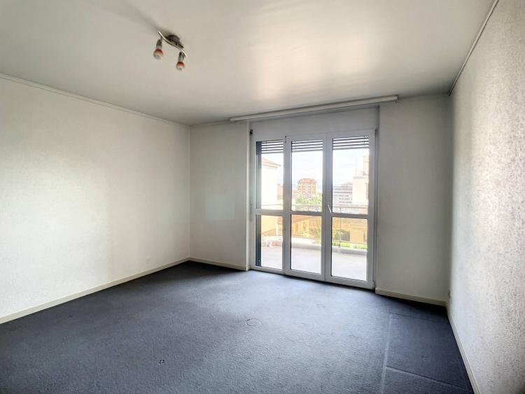 Appartement de 2,5 pièces en ville de Neuchâtel