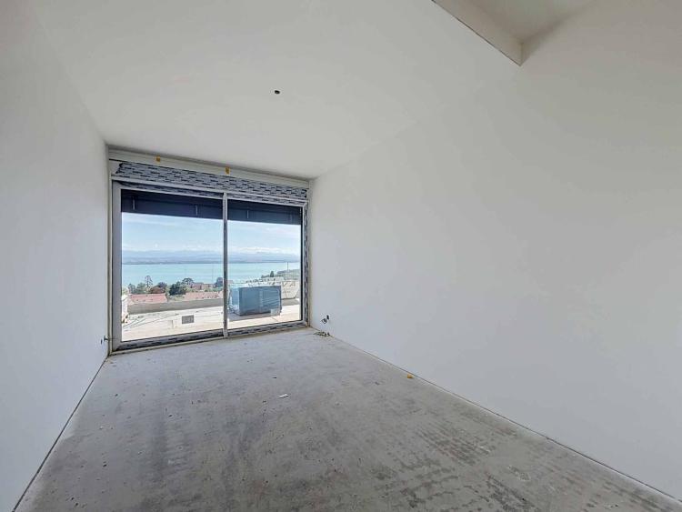 Appartement neuf de 3,5 pièces avec terrasse et vue panoramique