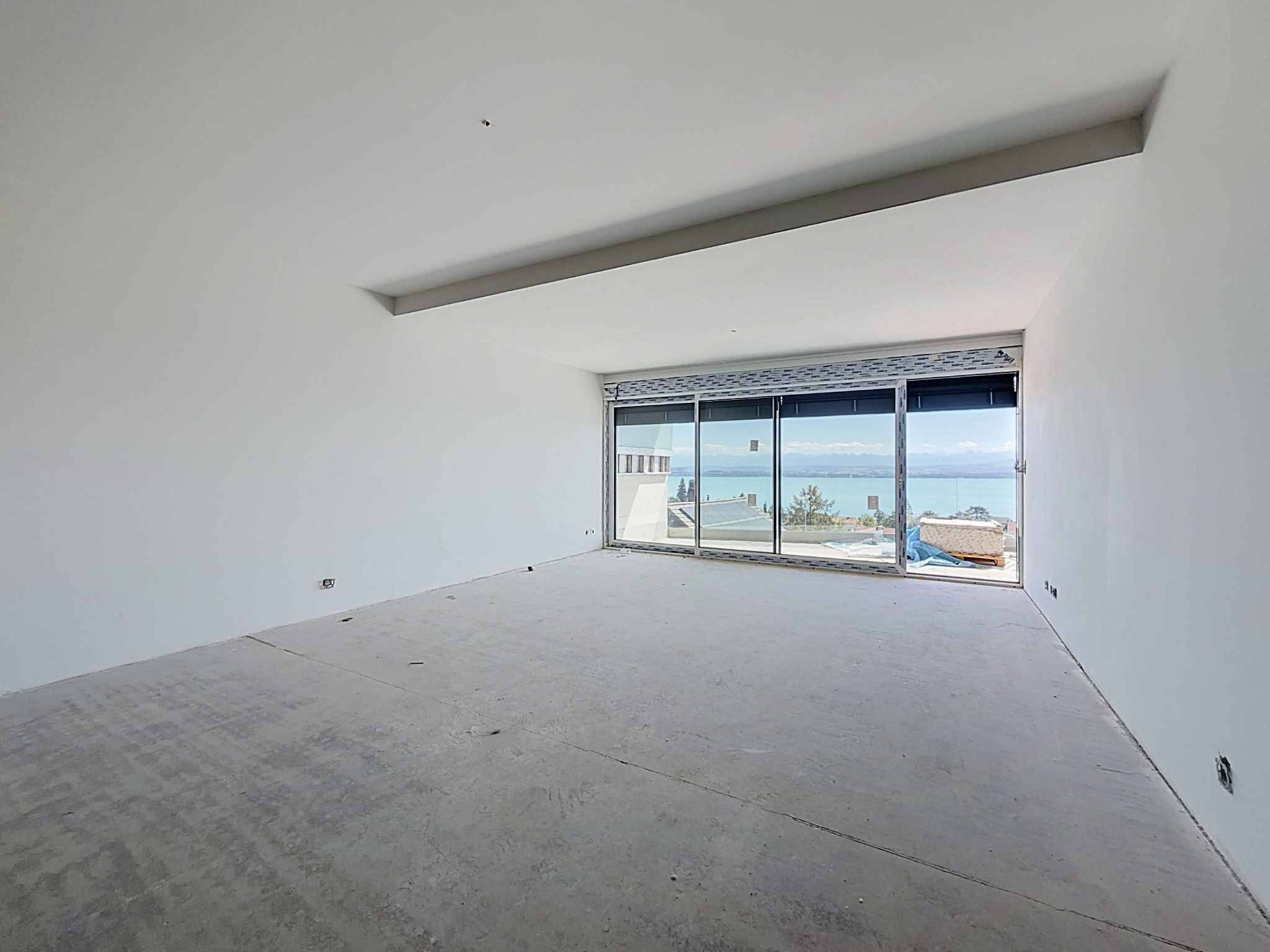 Appartement neuf de 3,5 pièces avec terrasse et vue panoramique