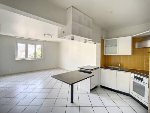 Appartement de 2,5 pièces en ville de Neuchâtel