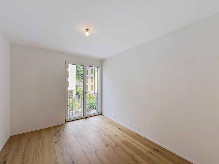 Élégance contemporaine et art de vivre dans un appartement neuf