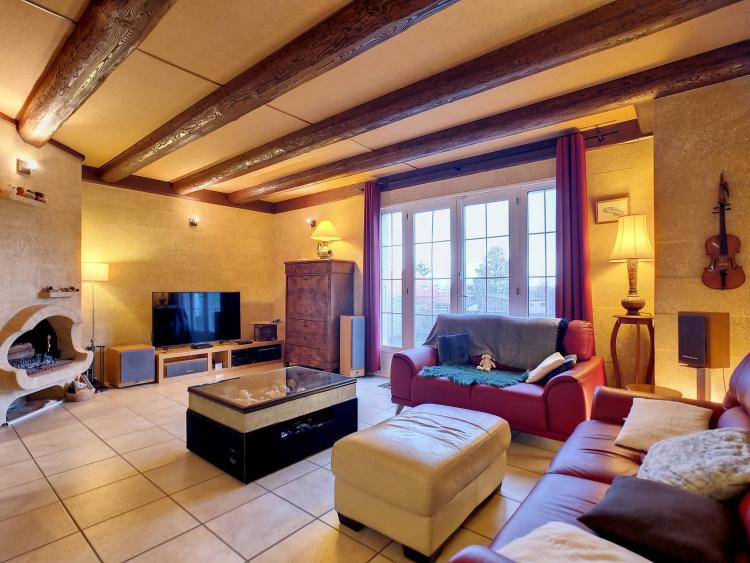 Appartement-villa de 5,5 pièces avec 3 terrasses et garage double