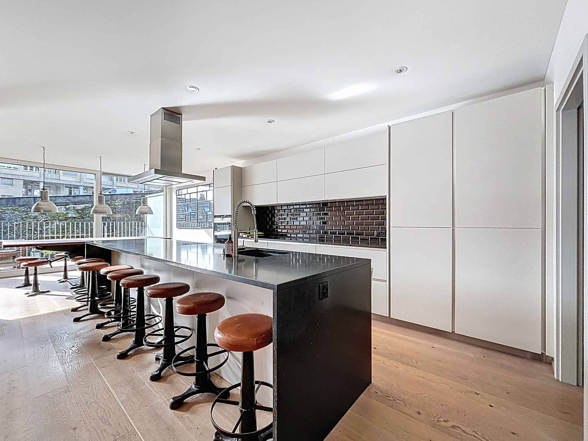 Duplex au style industriel en ville de Neuchâtel